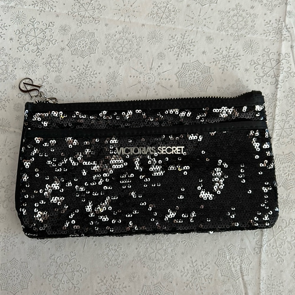 NWOT Victoria Secret bag
